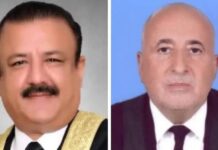 سندھ ہائیکورٹ، پیپلز کورٹ میں تبدیل’ بیرسٹر صلاح الدین نے دو رکنی بینچ پر انتہائی جائز سوالات اُٹھادیے، وکلاء کا کارروائی کا بائیکاٹ