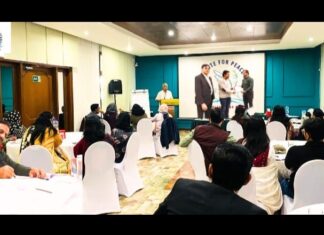 عقیدے پر مبنی خلاف ورزیوں کی اطلاع دینے کے لیے حساسیت کو سمجھنا بہت ضروری ہے